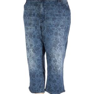 Avenue Denim Floral Patterned Capri